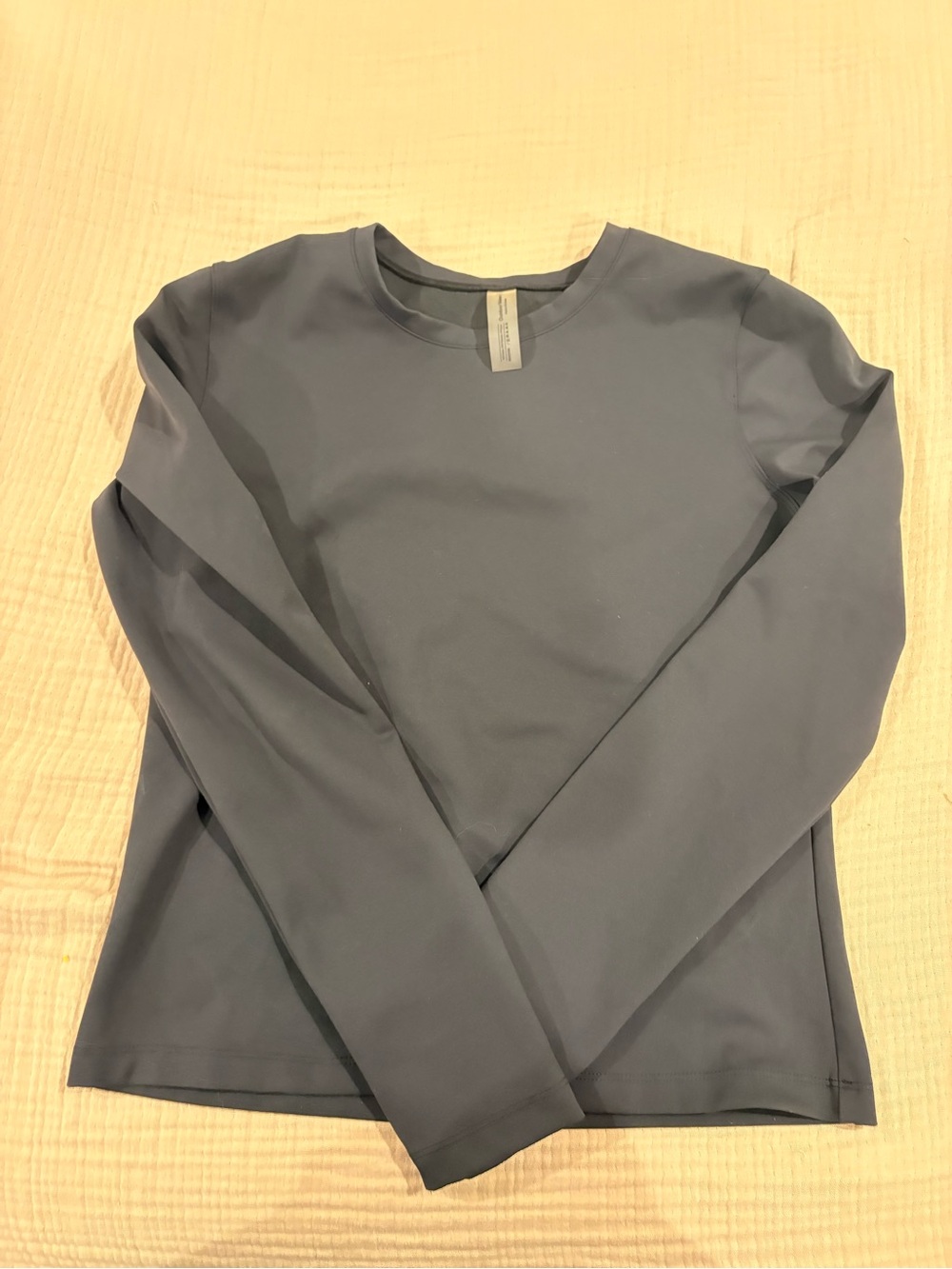 Outdoor Voices Active T-Shirt Womens small Stretch Long Sleeve Pullover black